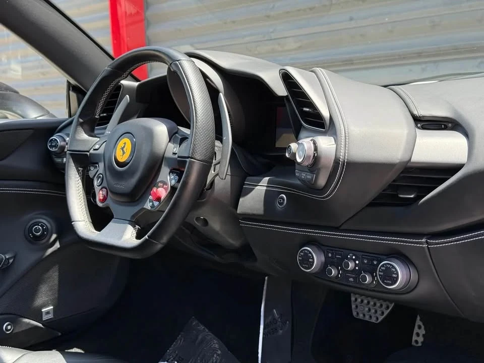 2016 Ferrari 488 GTB - Image 12 of 19