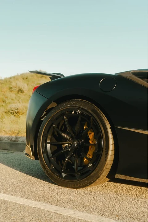 2016 Ferrari 488 GTB - Image 4 of 12