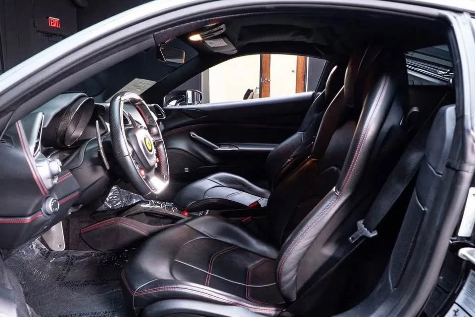 2016 Ferrari 488 GTB - Image 6 of 9