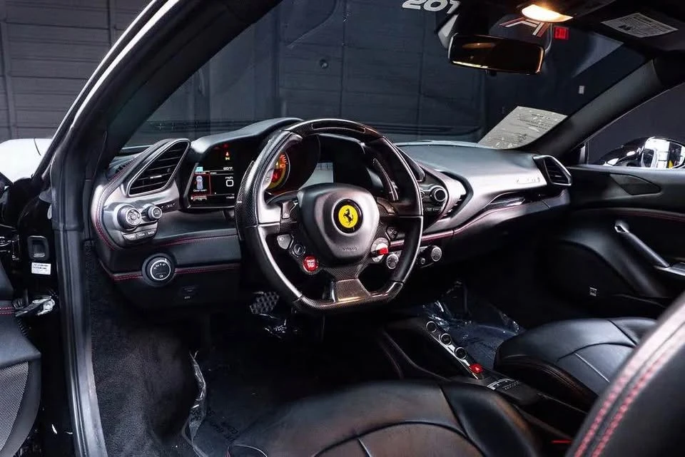 2016 Ferrari 488 GTB - Image 7 of 9