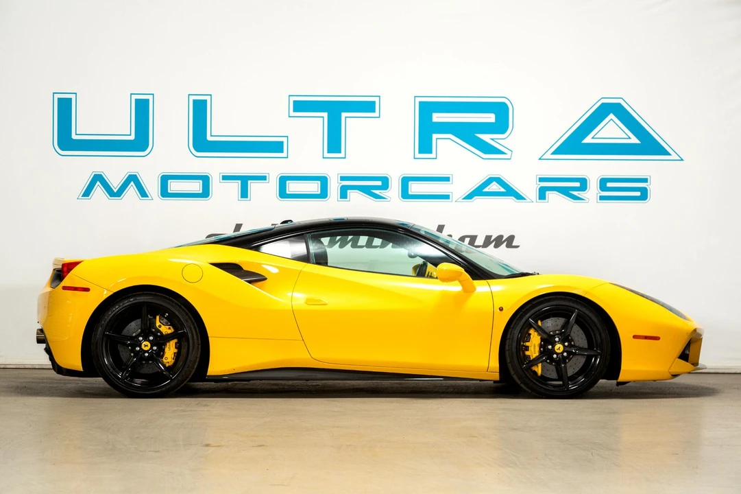 2016 Ferrari 488 GTB - Image 5 of 31