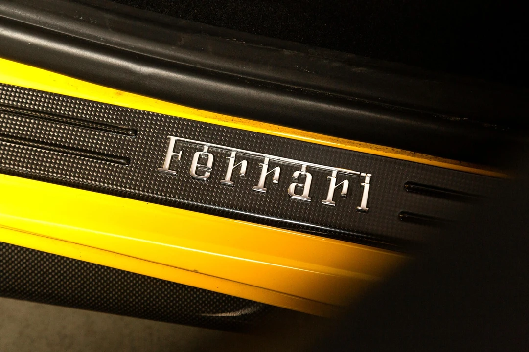 2016 Ferrari 488 GTB - Image 18 of 31