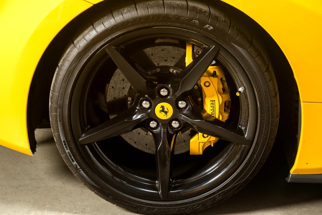 2016 Ferrari 488 GTB - Image 30 of 31
