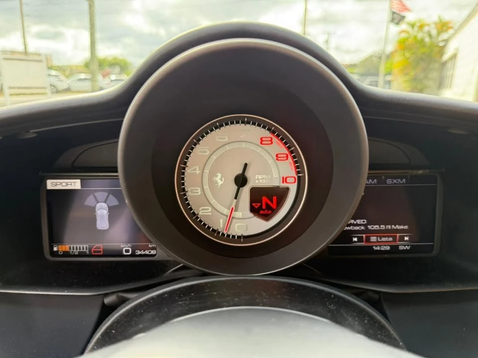 2016 Ferrari 488 GTB - Image 6 of 12