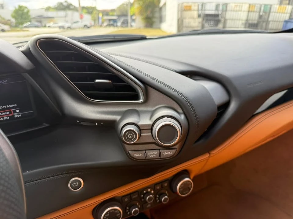 2016 Ferrari 488 GTB - Image 8 of 12