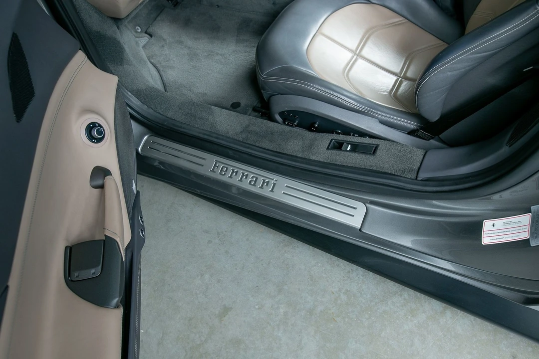 2016 Ferrari 488 GTB - Image 19 of 21