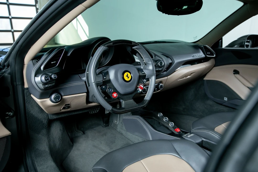 2016 Ferrari 488 GTB - Image 16 of 21