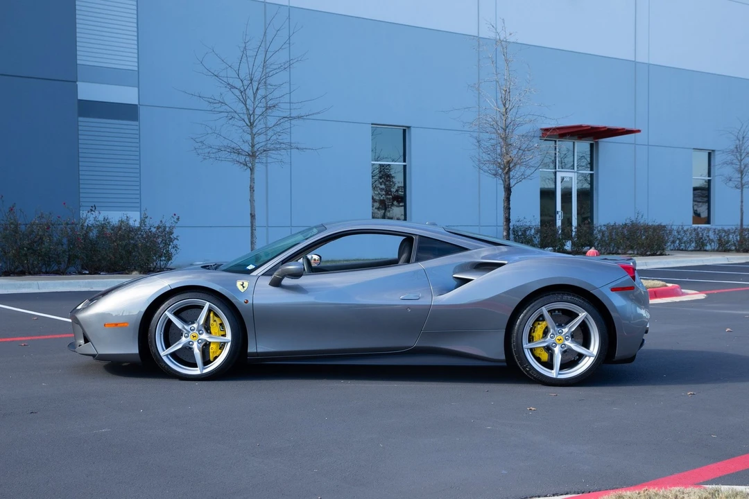 2016 Ferrari 488 GTB - Image 13 of 21