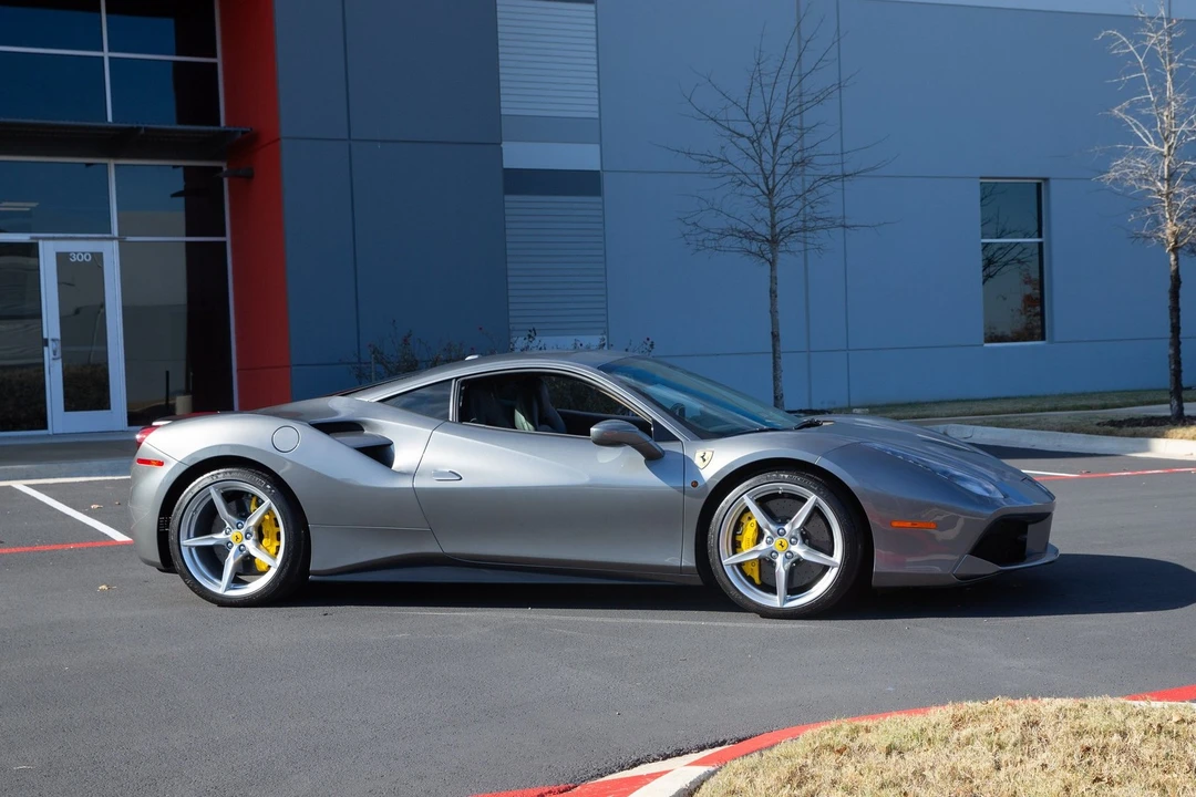 2016 Ferrari 488 GTB - Image 2 of 21