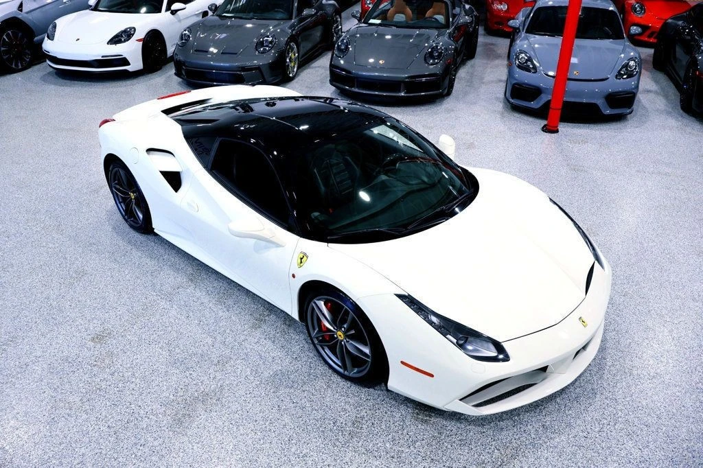 2016 Ferrari 488 GTB - Image 11 of 12