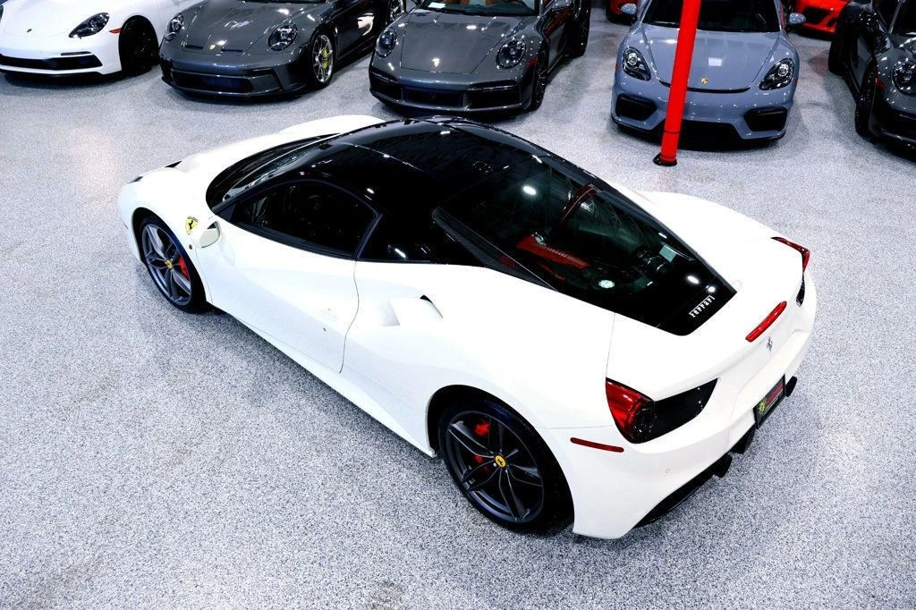 2016 Ferrari 488 GTB - Image 10 of 12