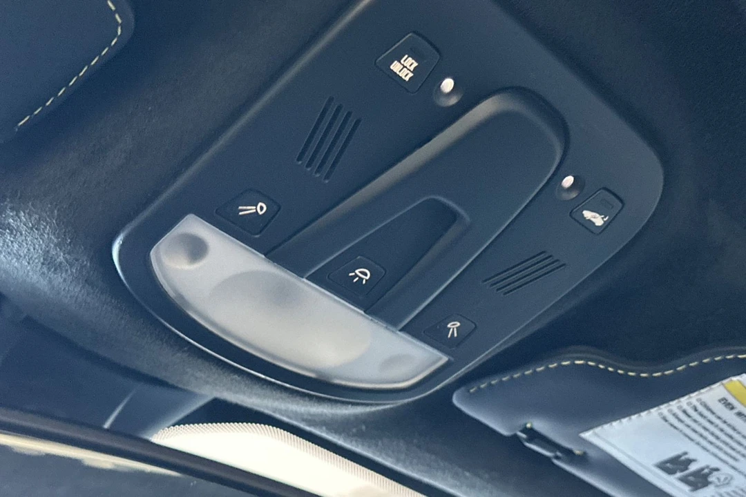 2016 Ferrari 488 GTB - Image 19 of 21