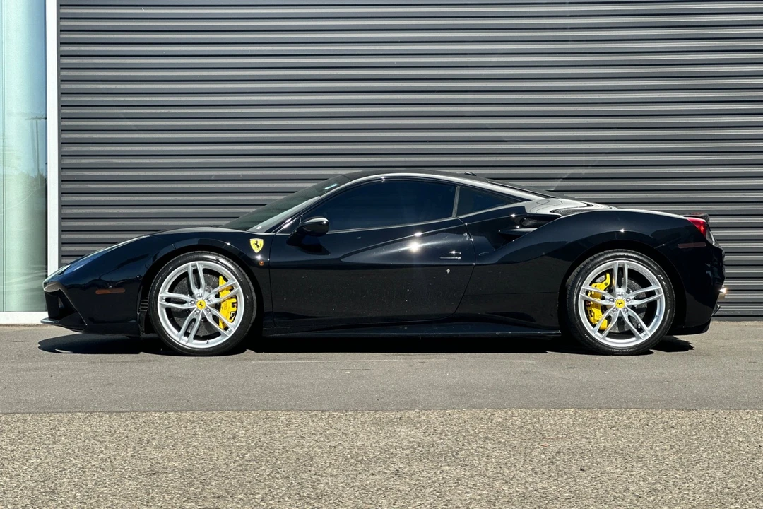 2016 Ferrari 488 GTB - Image 2 of 21