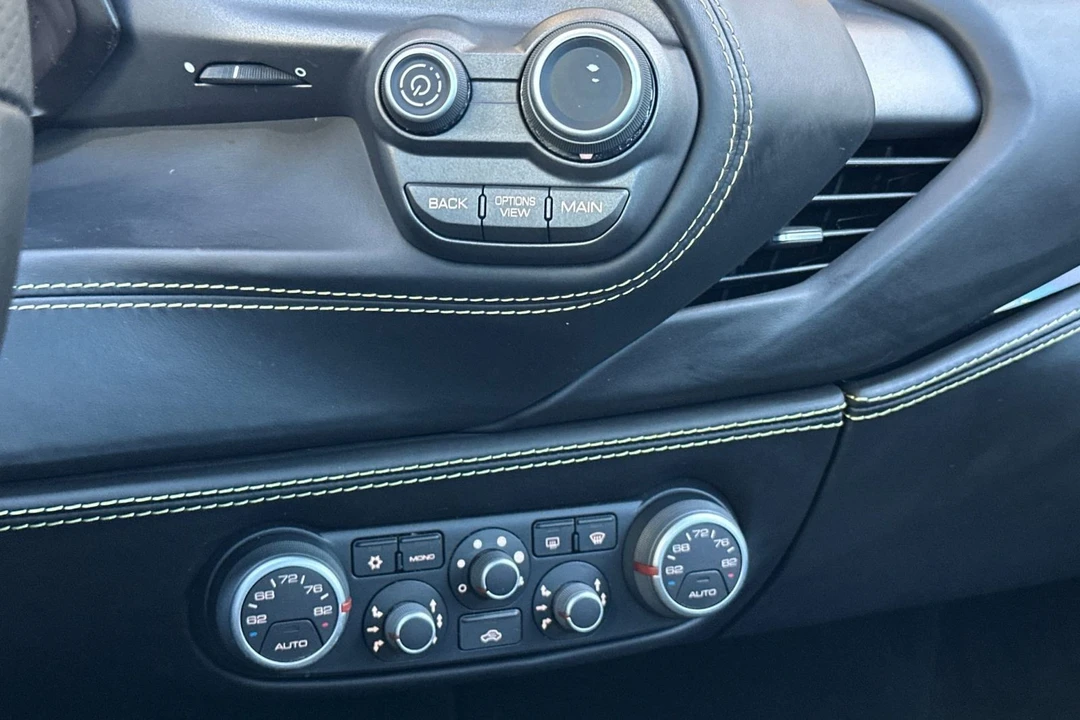 2016 Ferrari 488 GTB - Image 22 of 31