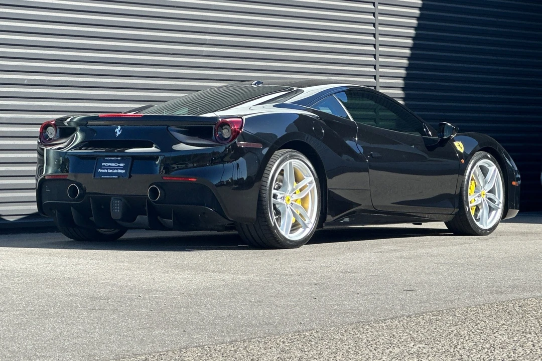 2016 Ferrari 488 GTB - Image 8 of 21