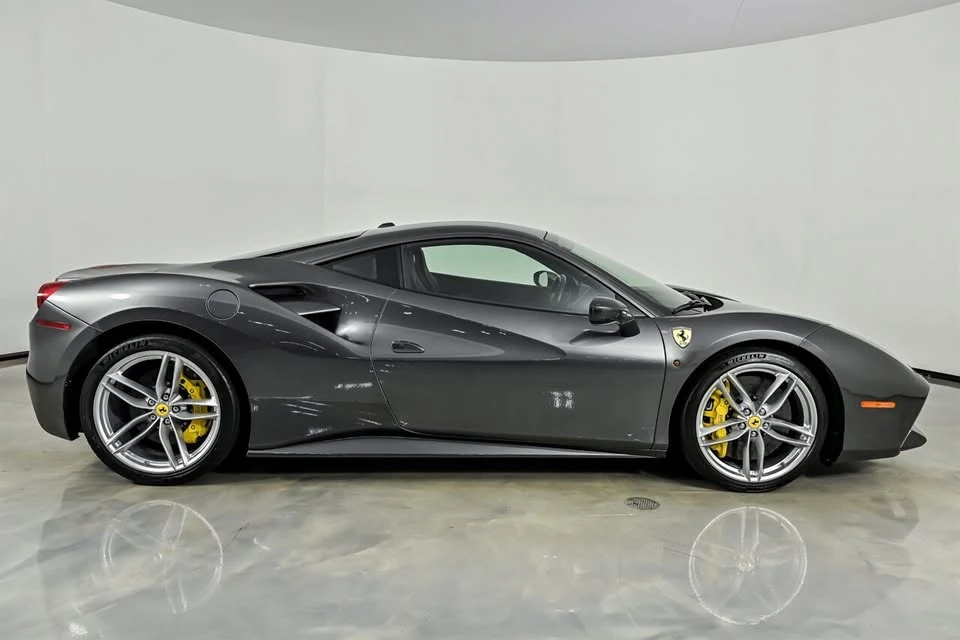 2016 Ferrari 488 GTB - Image 10 of 20
