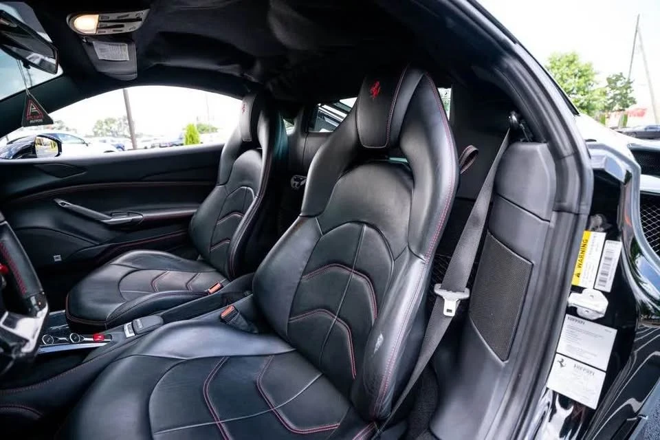 2016 Ferrari 488 GTB - Image 10 of 15