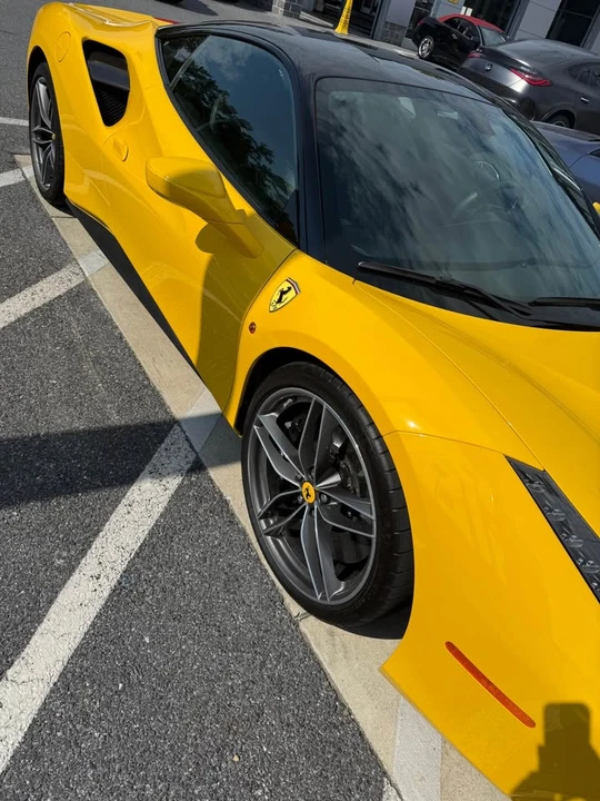 2016 Ferrari 488 GTB - Image 2 of 7