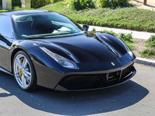 2016 Ferrari 488 GTB - Image 17 of 31