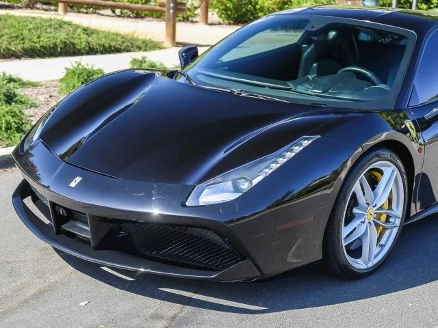 2016 Ferrari 488 GTB - Image 11 of 31