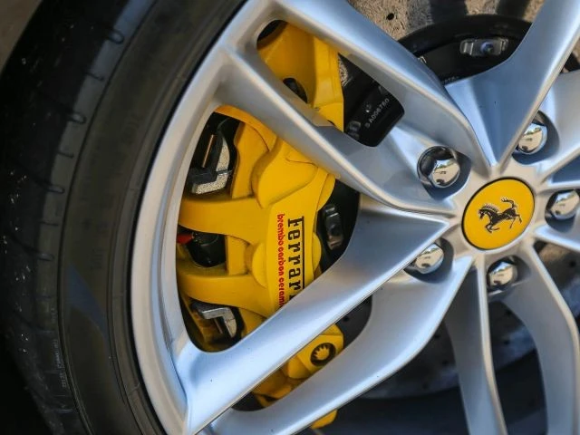2016 Ferrari 488 GTB - Image 21 of 31