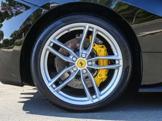 2016 Ferrari 488 GTB - Image 22 of 31