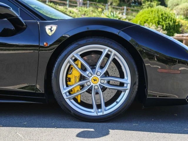 2016 Ferrari 488 GTB - Image 20 of 31