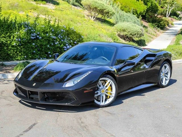 2016 Ferrari 488 GTB - Image 2 of 31