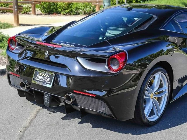 2016 Ferrari 488 GTB - Image 23 of 31