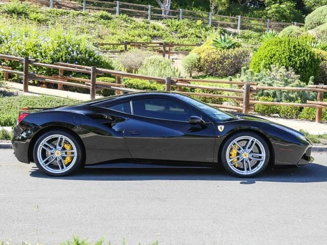 2016 Ferrari 488 GTB - Image 15 of 31