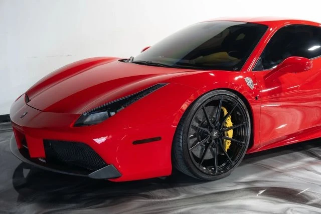 2016 Ferrari 488 GTB - Image 16 of 21