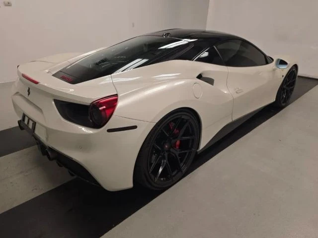 2016 Ferrari 488 GTB - Image 3 of 8