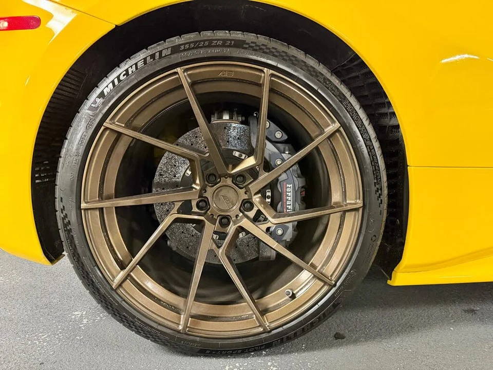 2016 Ferrari 488 GTB - Image 17 of 31