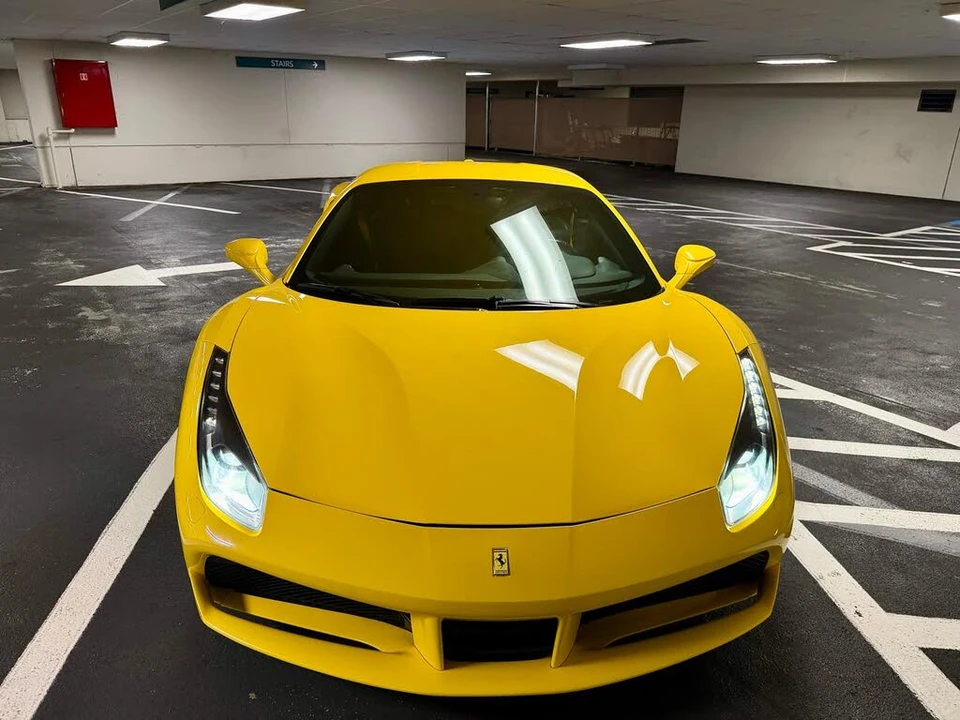 2016 Ferrari 488 GTB - Image 4 of 31