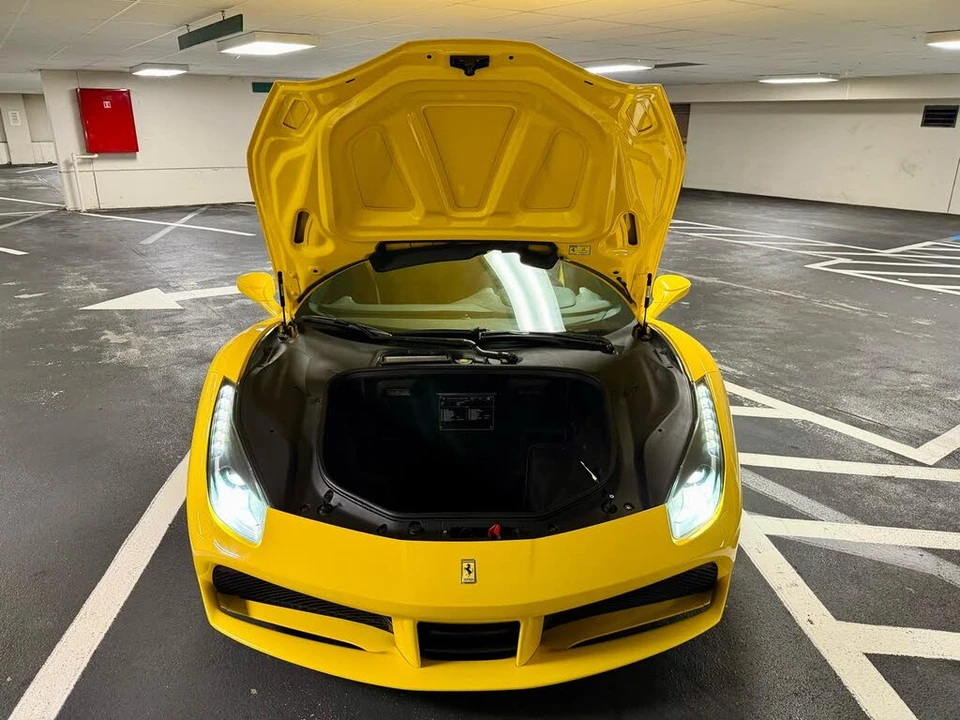 2016 Ferrari 488 GTB - Image 5 of 31