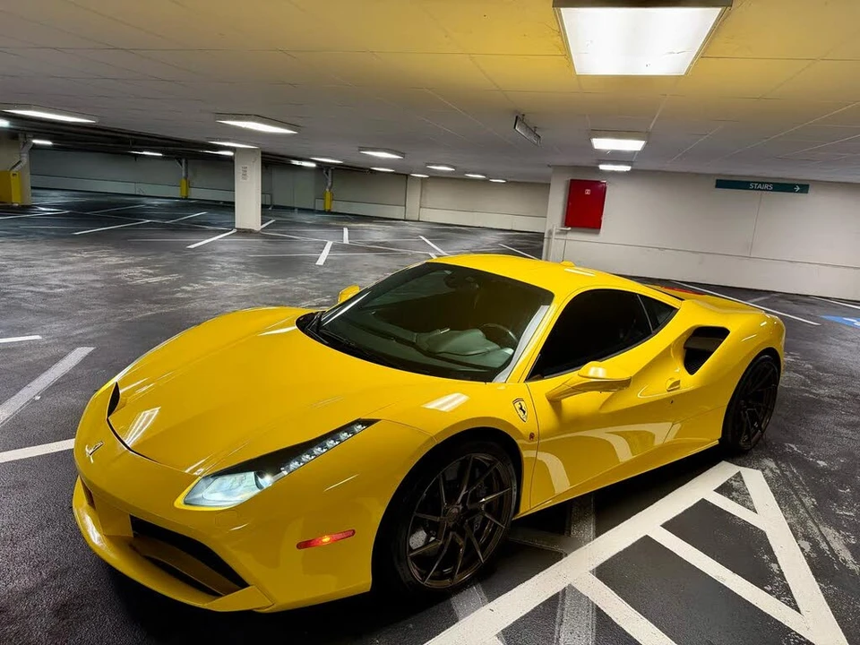 2016 Ferrari 488 GTB - Image 3 of 31