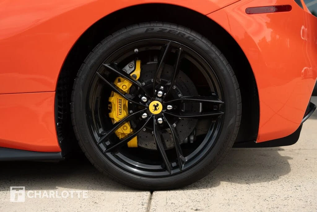 2016 Ferrari 488 GTB - Image 11 of 31
