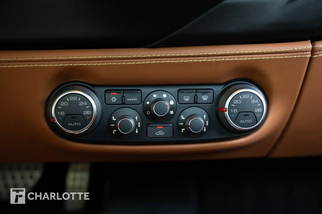 2016 Ferrari 488 GTB - Image 30 of 31