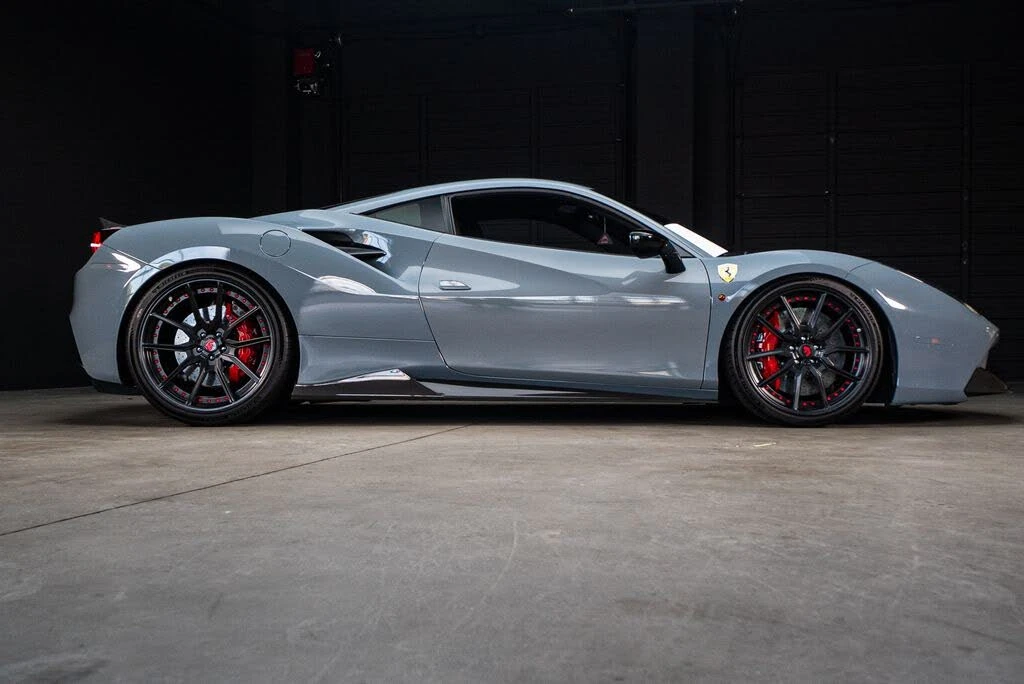 2016 Ferrari 488 GTB - Image 13 of 31