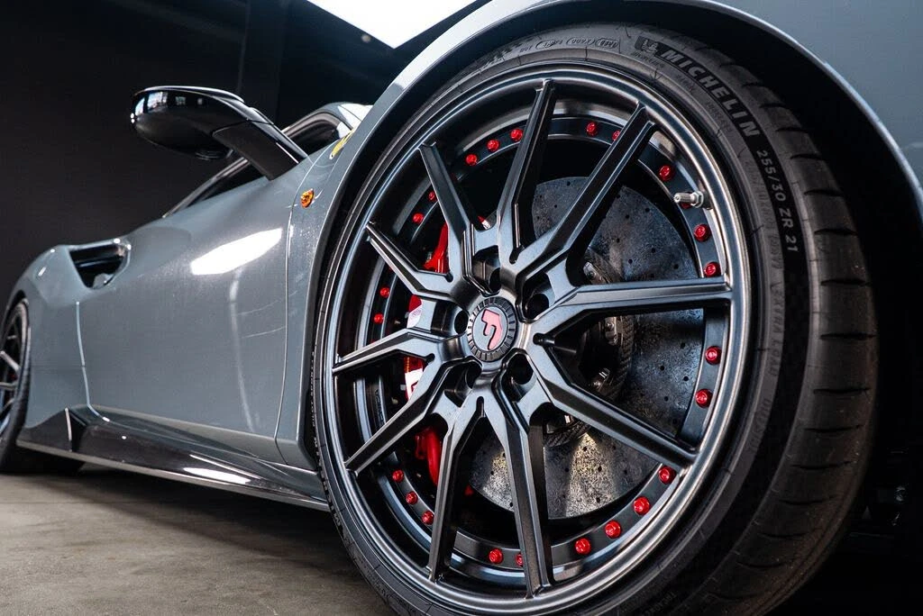 2016 Ferrari 488 GTB - Image 15 of 31