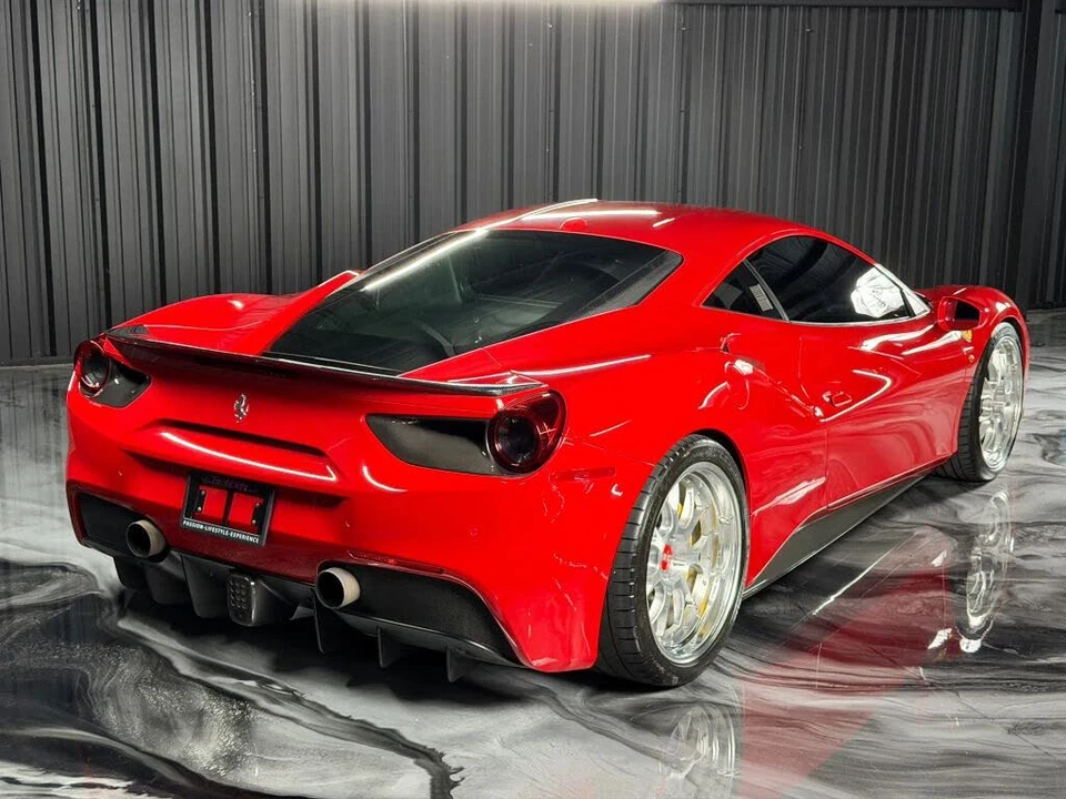 2016 Ferrari 488 GTB - Image 19 of 30