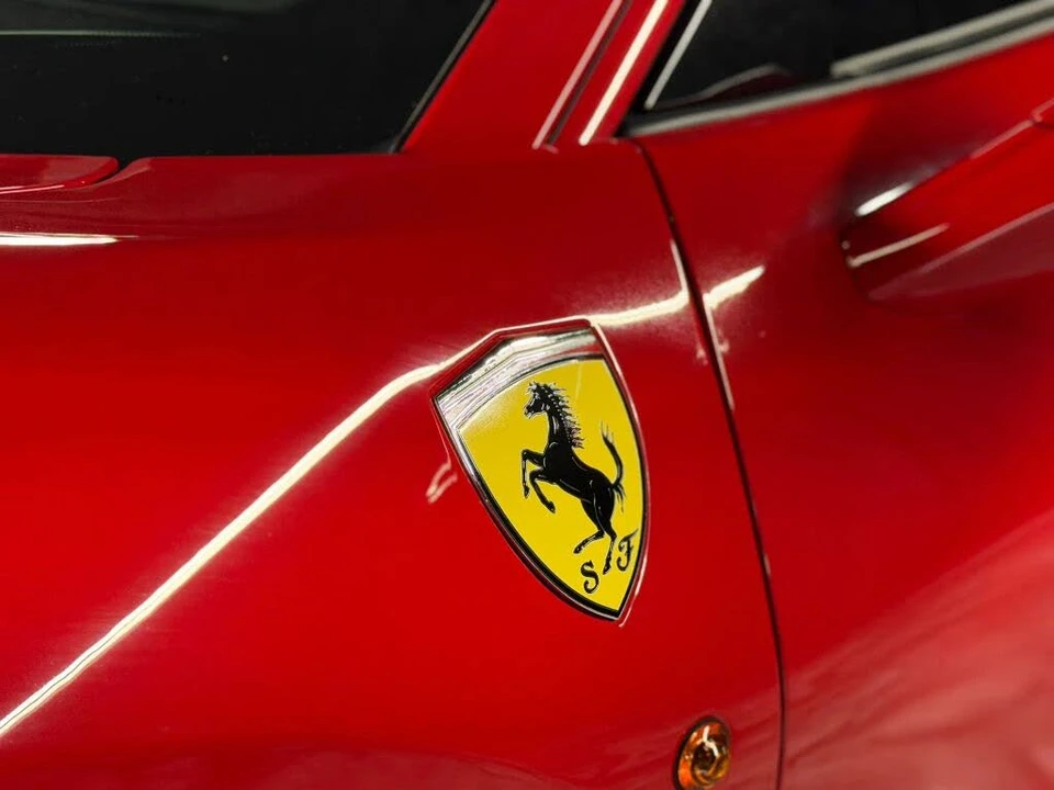 2016 Ferrari 488 GTB - Image 9 of 30