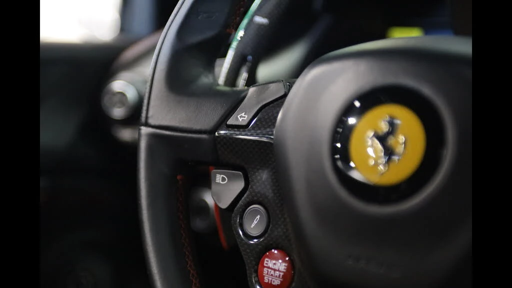 2016 Ferrari 488 GTB - Image 24 of 31
