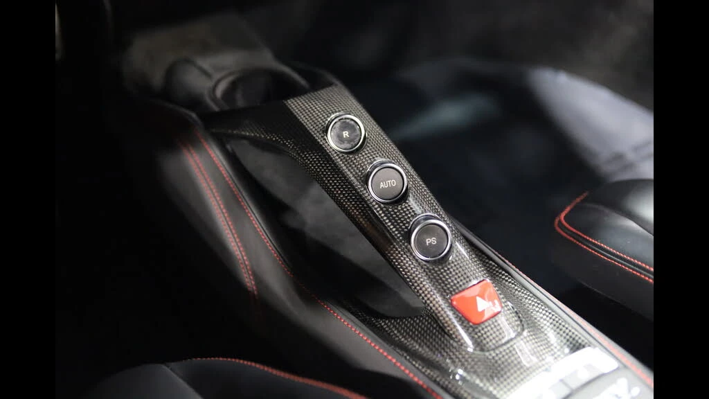 2016 Ferrari 488 GTB - Image 30 of 31