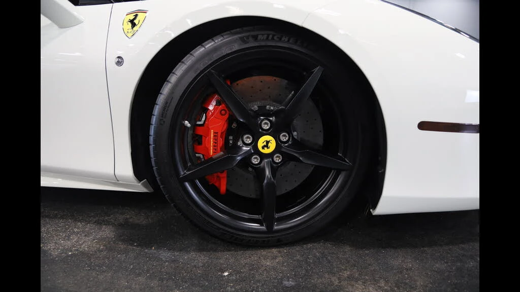 2016 Ferrari 488 GTB - Image 11 of 31