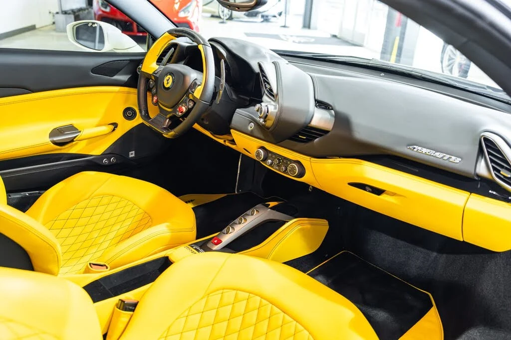 2016 Ferrari 488 GTB - Image 30 of 31