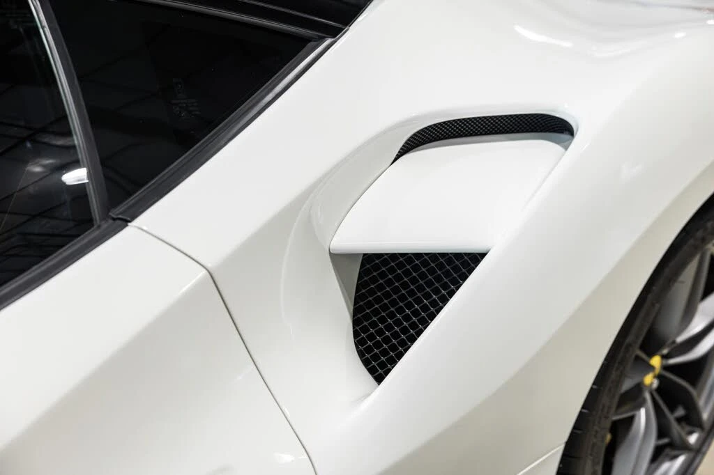 2016 Ferrari 488 GTB - Image 14 of 31
