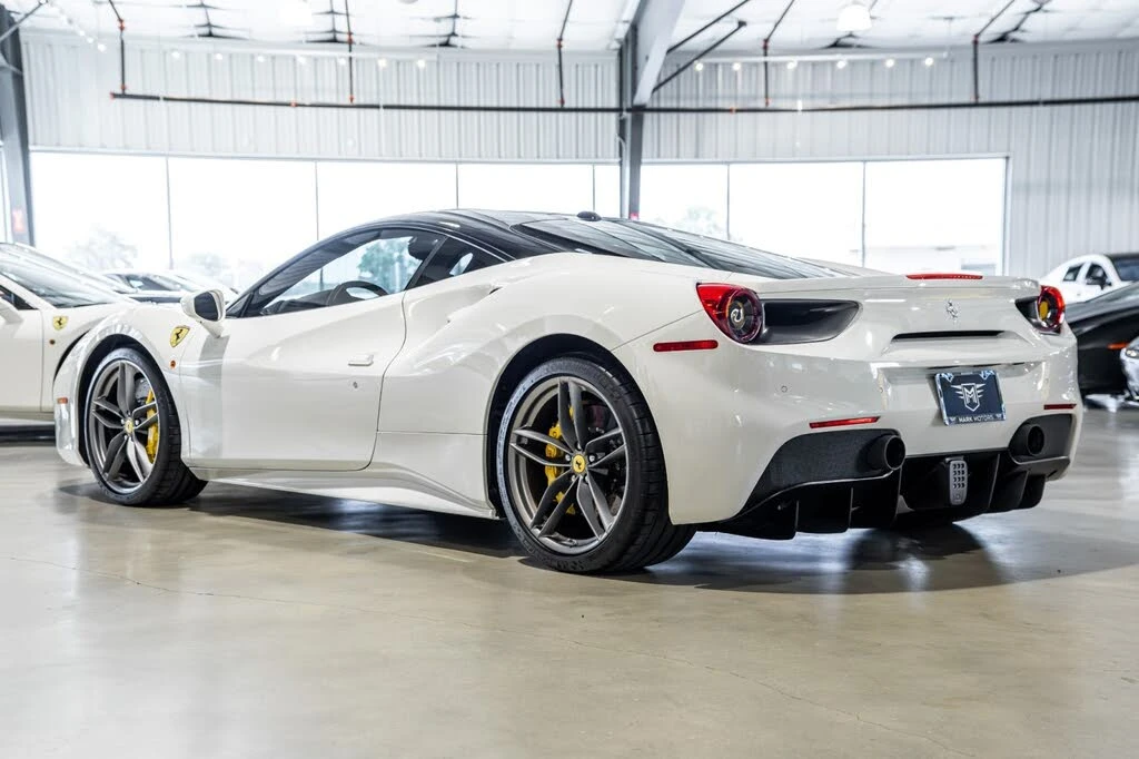 2016 Ferrari 488 GTB - Image 4 of 31