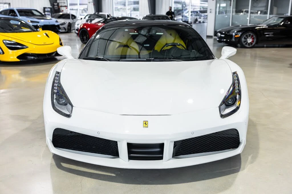 2016 Ferrari 488 GTB - Image 9 of 31