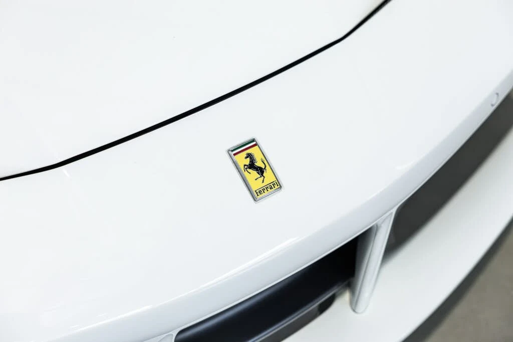 2016 Ferrari 488 GTB - Image 12 of 31